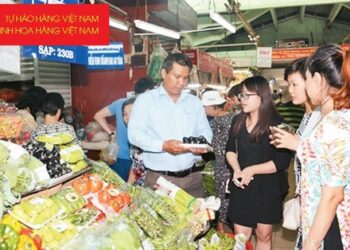 Vận động 100% nữ thương nhân tham gia “Người kinh doanh văn minh”