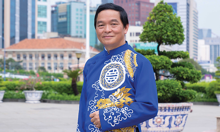 Ông Lê Viết Hải – Chủ tịch HĐQT Tập đoàn Xây dựng Hòa Bình: “Năm 2023, mỗi doanh nhân sẽ tìm được đại dương xanh”