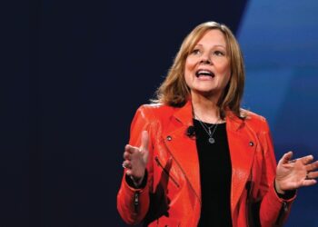 “Nữ tướng” trong ngành sản xuất ô tô: Nhà lãnh đạo tuyệt vời, người mẹ hết mình vì gia đình