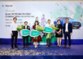 Manulife Việt Nam tri ân khách hàng, công bố 3 chủ nhân trúng thưởng xe Mercedes
