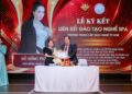CEO Đỗ Hồng Phấn Đánh Dấu Bước Tiến Lớn Trong Ngành Spa Qua Lễ Ký Kết Phân Phối Sản Phẩm IVIVA Và Liên Kết Đào Tạo Nghề Spa